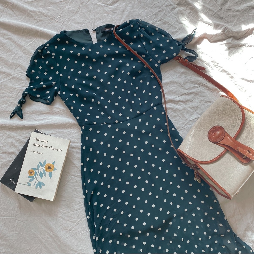 Forever 21 Size xs Green Polka Dot Dress